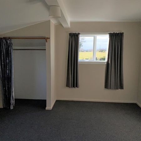 Rural Two Bedroom Property - Photo 2