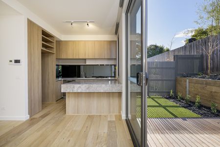 6/10 Princes Street, Caulfield North VIC 3161 - Townhouse For Rent | Domain - Photo 4