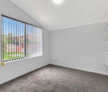 1/68 Normanby Avenue, Thornbury VIC 3071 - House For Rent | Domain - Photo 5