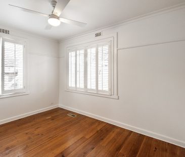 24 Burt Cresent, Hampton East VIC 3188 - House For Rent | Domain - Photo 3