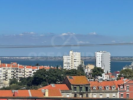 Apartamento T2+1 em Lisboa - Photo 4