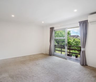 Spacious Townhouse with Bonus Rumpus Room & Multiple Outdoor Areas - Photo 6