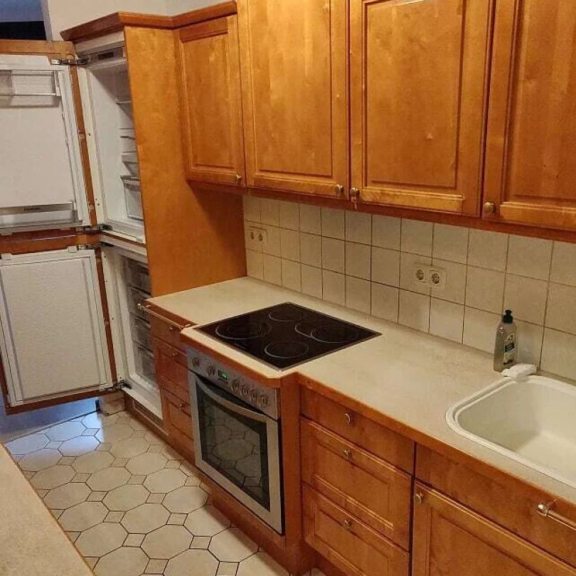 Super Familienwohnung mit hofseitiger LOGGIA ! - Photo 1