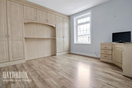 3 bedroom terraced house to rent - Photo 3