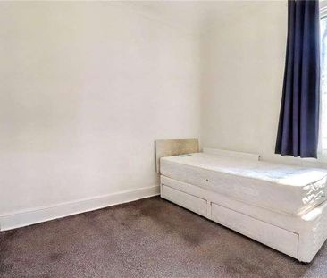 Stuart Place, Oldfield Park, Bath, BA2 - Photo 3