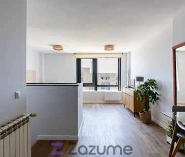 Dúplex de alquiler en C. de Manuel Pombo Angulo, Sanchinarro - Photo 2