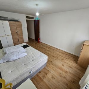 Room in a Shared House, Bruce Road Bow, E3 - Photo 2