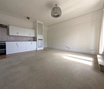Redwalls House, Townstal Road, Dartmo..., Dartmouth - Photo 2