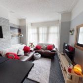 Flat 1 83 Headingley Mount, Leeds, LS6 3EL - Photo 1