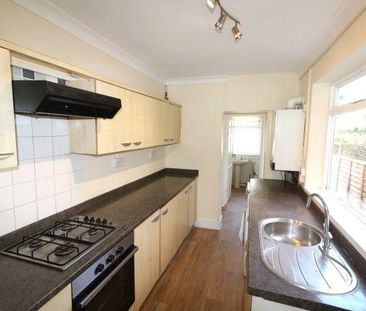 3 bedroom terraced house to rent - Photo 4
