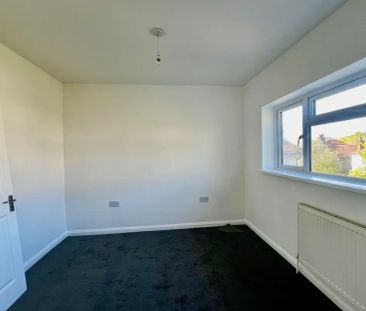 Chessel Crescent - Photo 4