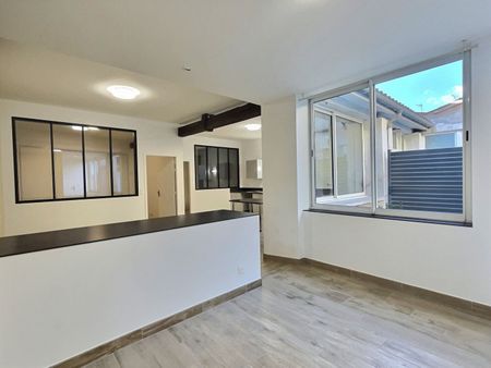 APPARTEMENT T3 AVEC TERRASSE - CASTRES CENTRE - Photo 3