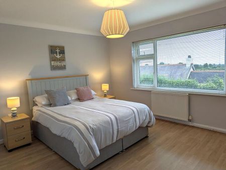 3 bedroom bungalow to rent - Photo 4