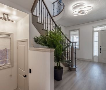 For Lease - 16 Frank Kelly Drive, East Gwillimbury, Ontario - Photo 1