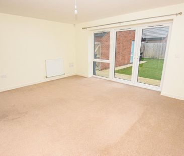 2 bedroom semi-detached house to rent - Photo 2