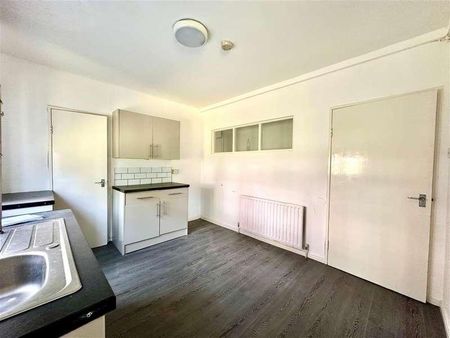 Canterbury Drive, Brighton, BN2 - Photo 3