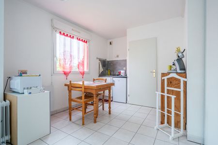 Location Appartement 1 pièce 20m² - Photo 3
