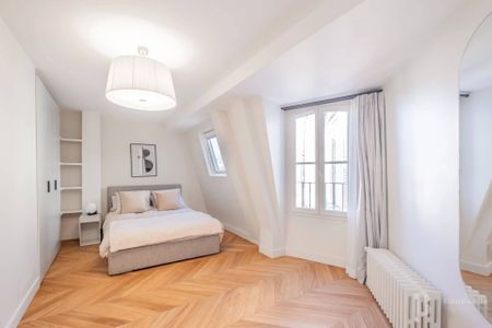 PARIS 8th District - EXCEPTIONAL FURNISHED 6 ROOMS APARTMENT - 2300 sq/ft - MADELEINE CHURCH - Photo 3