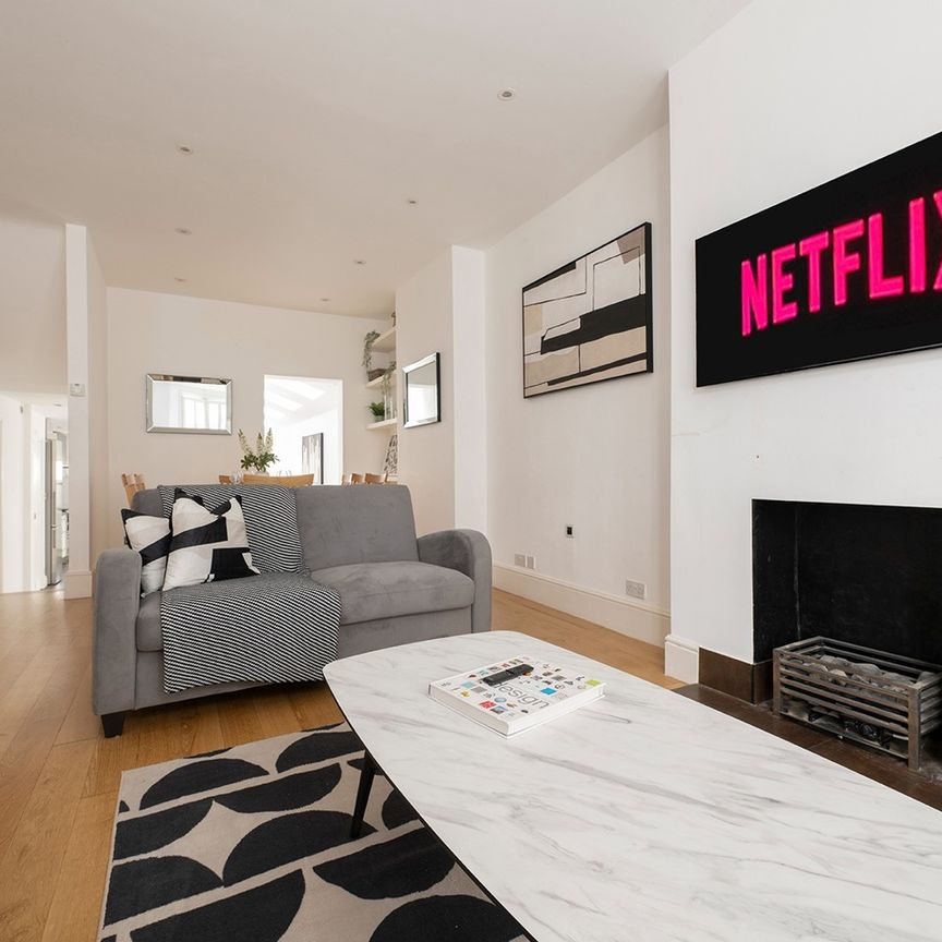 4 Bed Terraced House, Shorrolds Road, SW6 - Photo 1