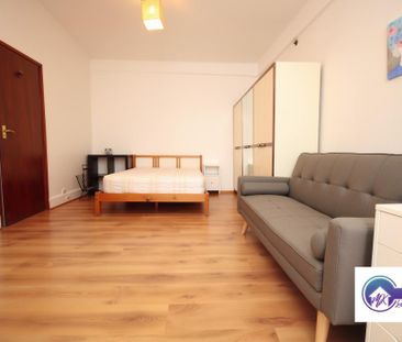 1 Bedroom Studio To Rent - Photo 2
