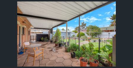 Fully Furnished House - Photo 2