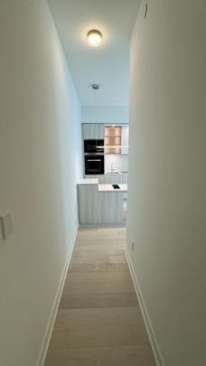 For Lease - 11 Yorkville Avenue Unit# 4906, Toronto, Ontario - Photo 1