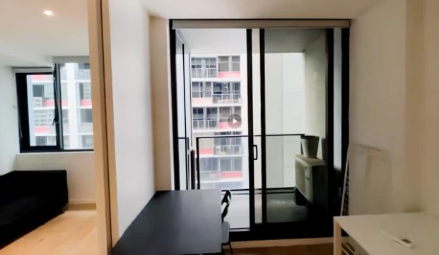 33 Rose Lane, Melbourne - Photo 1