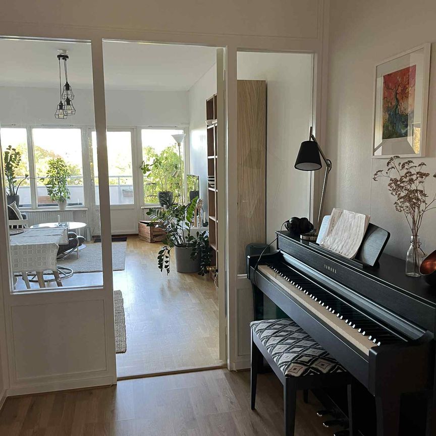 Västra Rönneholmsvägen, Malmö - Photo 1