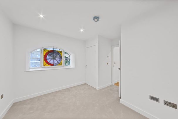 Greenwich Park Street London SE10 - Photo 1