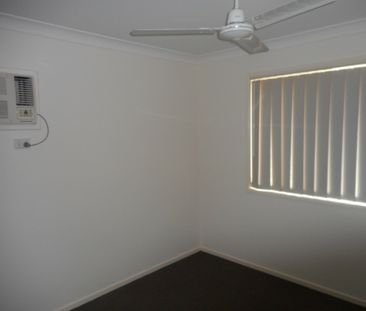 Fully Air-conditioned! - Photo 5