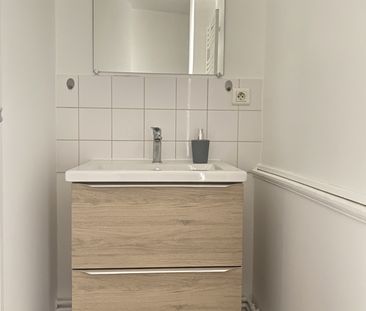 Location Appartement 1 pièce 27m² SAUMUR 49400 - Photo 5