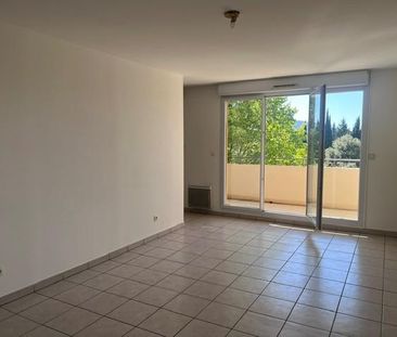 Location Appartement 3 pièces 66m² BRIGNOLES 83170 - Photo 1