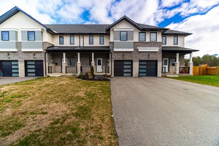 For Lease - 44 Lahey Crescent, Penetanguishene, Ontario - Photo 2