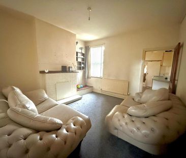 3 bedroom terraced house to rent - Photo 4