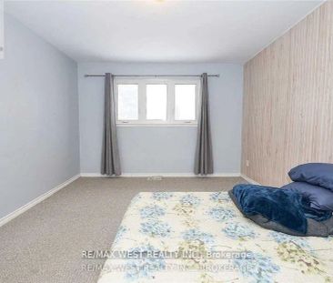 323 CENTRE STREET - Photo 1