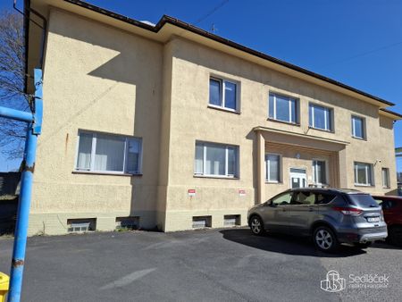Pronájem bytu 3+1, 98 m², ul. Chebská, Sokolov - Photo 4