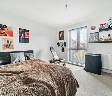 4 bedroom semi-detached house to rent - Photo 1