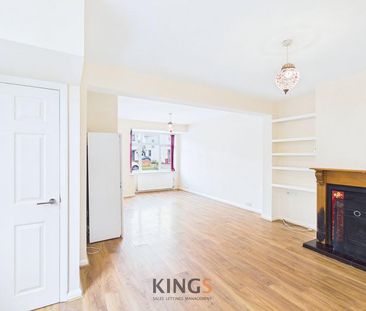 3 bedroom semi-detached house to rent - Photo 2