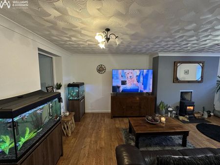 3 bedroom terraced house to rent - Photo 2