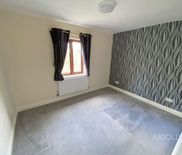2 bed mid-terraced house to rent in Mariners Way, Paignton, TQ3 - Photo 1