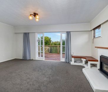 A home to enjoy - Photo 2