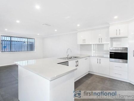 1/2 Faringdon Street, 2340, Tamworth Nsw - Photo 2