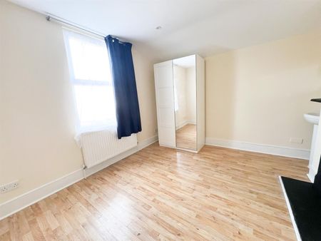 Lower Addiscombe Road, Croydon - Photo 5