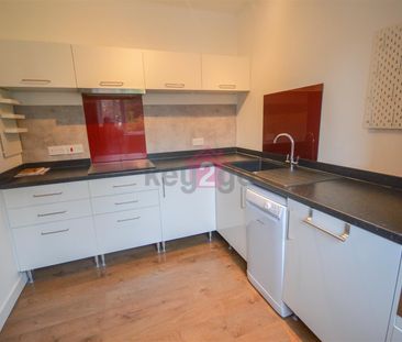 Hallam Cliff, Crabtree Lane, S5 - Photo 5