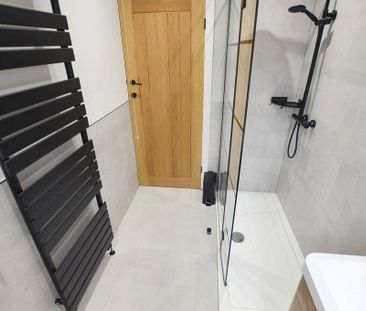 4 bedroom end of terrace house to rent - Photo 3