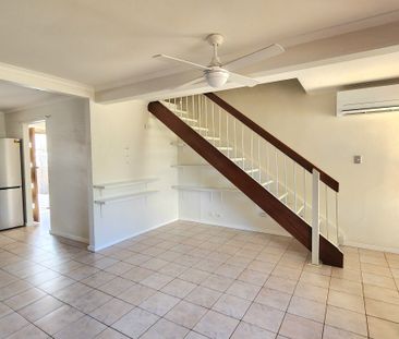 Well-Equipped Two-Storey Townhouse in Secure Gated Complex - Photo 2