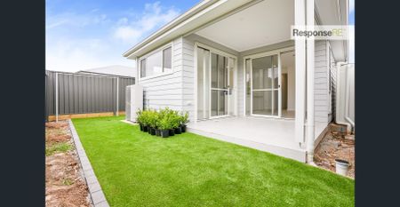 MODERN FAMILY HOME - Photo 4