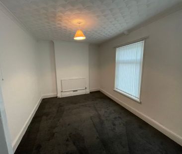 Evelyn Rd, Neath, SA10 - Photo 5