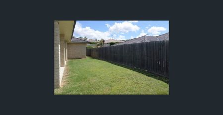 Spacious 5-Bedroom Family Home in Highly Sought-After Grammar Park Estate - Photo 5