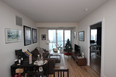 For Lease - 300 Front Street Unit# 3901, Toronto, Ontario - Photo 2